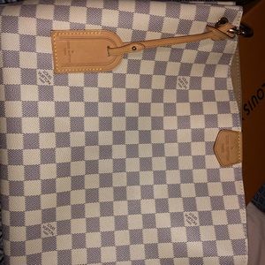 Louis Vuitton Graceful PM